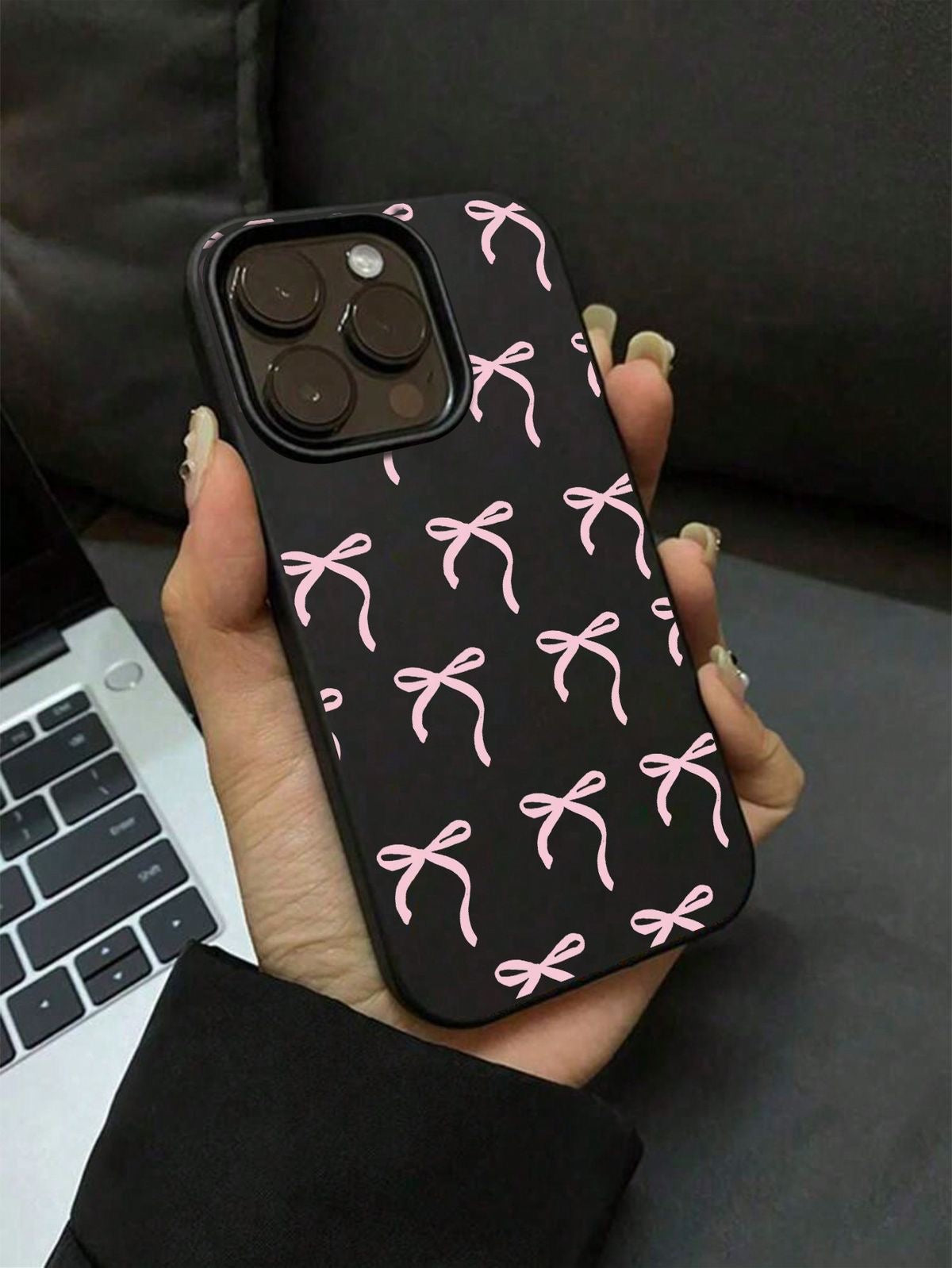Black bow case