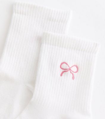 Icon Embroidered Quarter Crew Socks